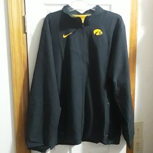 NEW Nike Iowa Hawkeyes Tracksuit LT